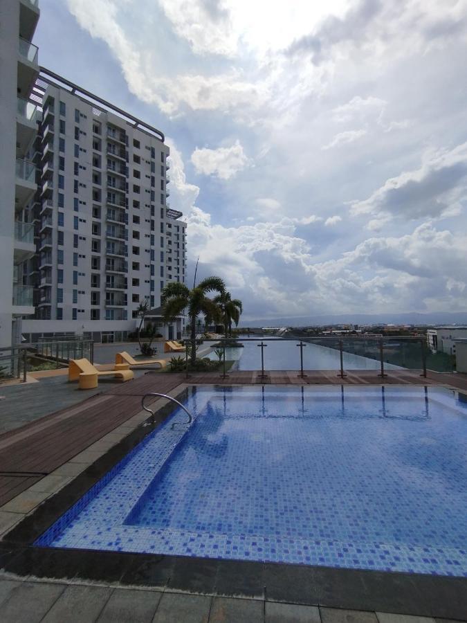 Mactan Newtown Seaview Condo By Fjcivo Мактан Екстер'єр фото